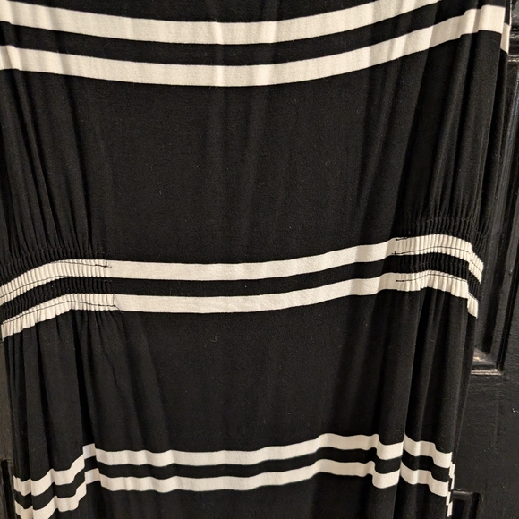 Elle dress black white - Picture 8 of 11